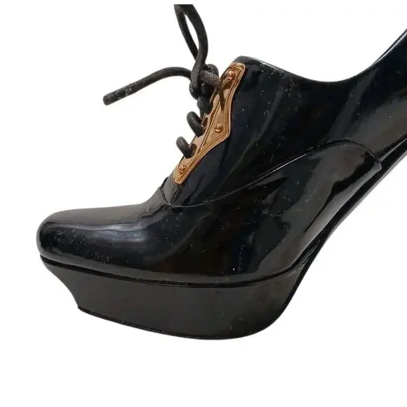 Gucci Oxford Platform Pumps 9.5B Black Patent Leather Gold-tone Hardware Laceup